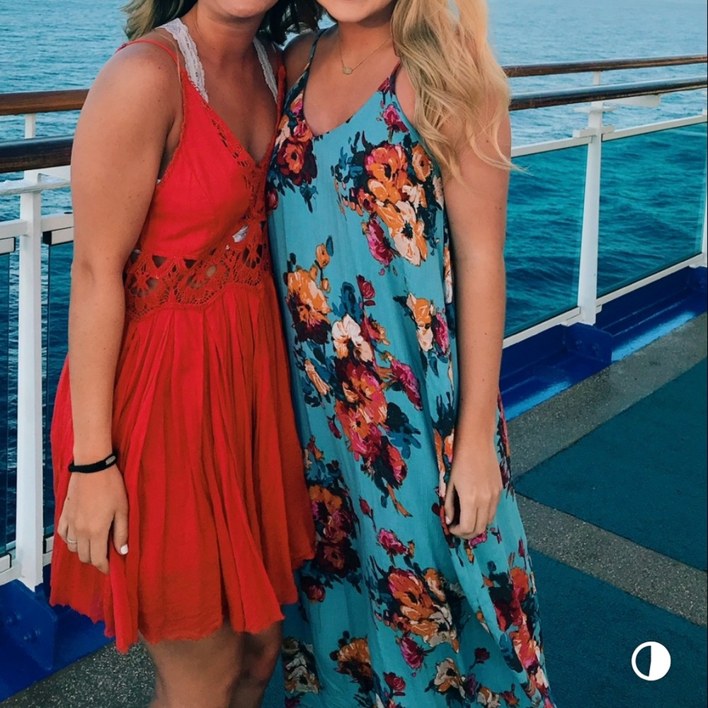Elegant Floral Maxi Dress in Blue and Red